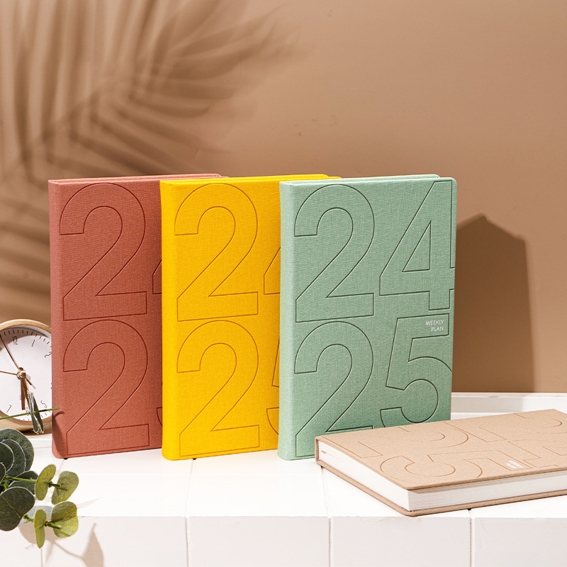 2025 Weekly Plan Schedule Notebook 