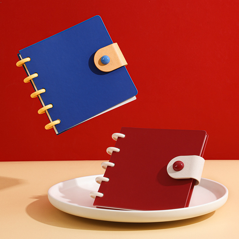 Square detachable loose leaf notebook 
